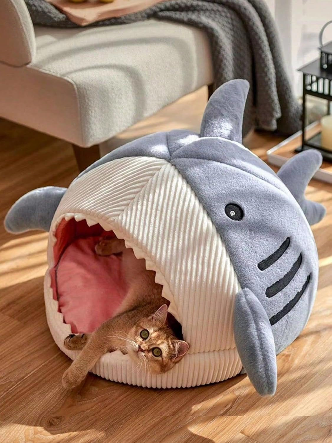 Shark-Shaped Cozy Cat Bed – Warm Hideout House for Cats & Small Pets
